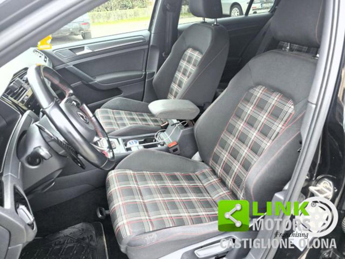 Volkswagen Golf GTI Performance 2.0 245 CV TSI DSG 5p. BMT (14)