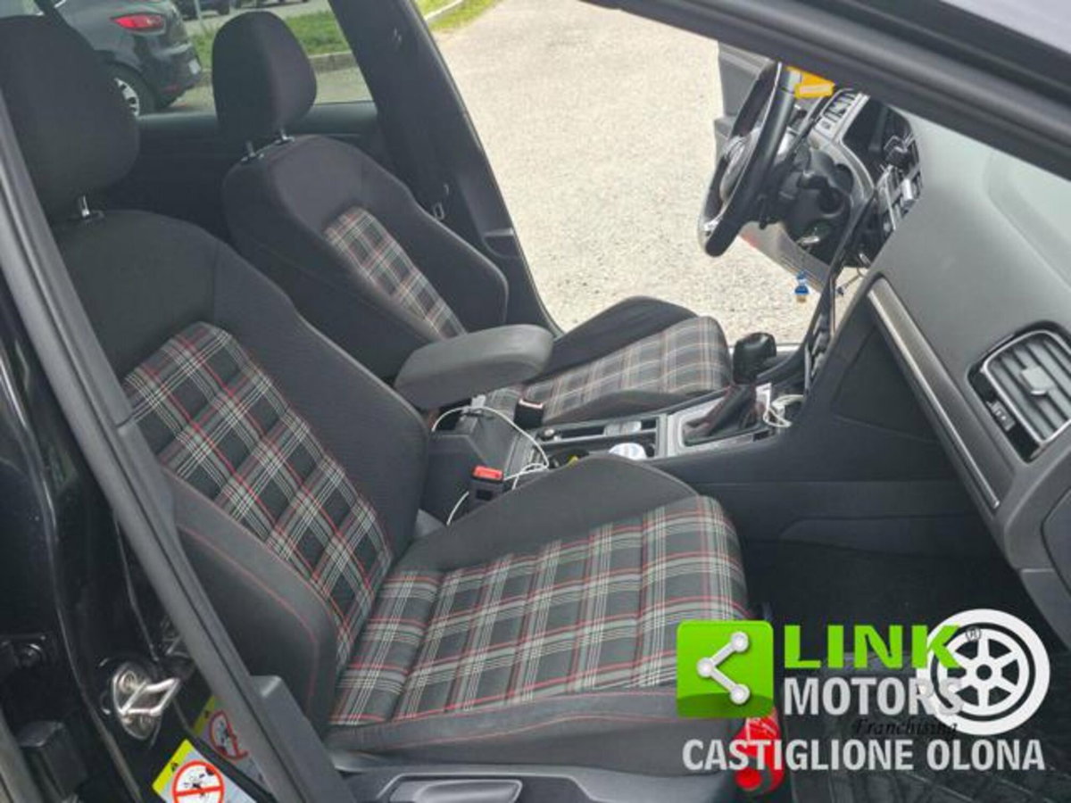 Volkswagen Golf GTI Performance 2.0 245 CV TSI DSG 5p. BMT (20)