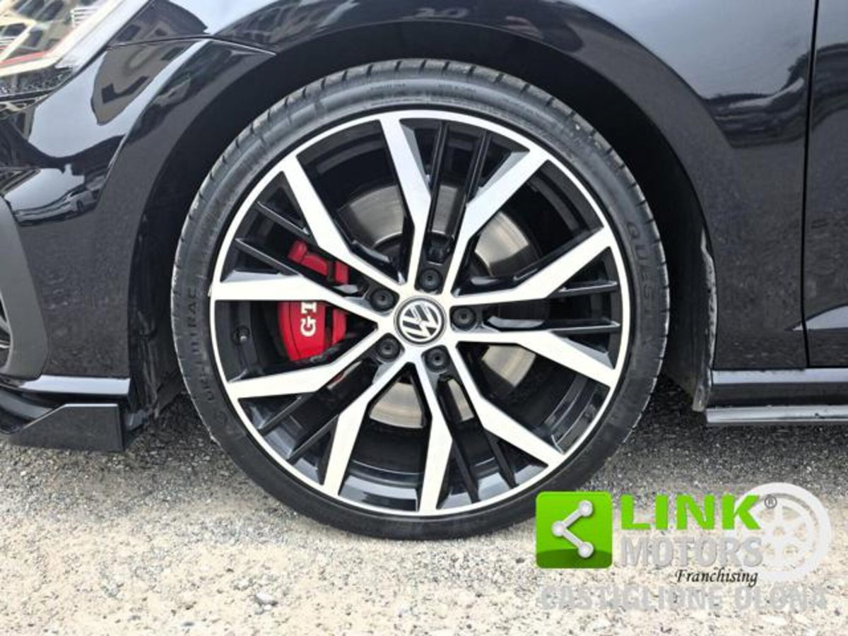 Volkswagen Golf GTI Performance 2.0 245 CV TSI DSG 5p. BMT (9)