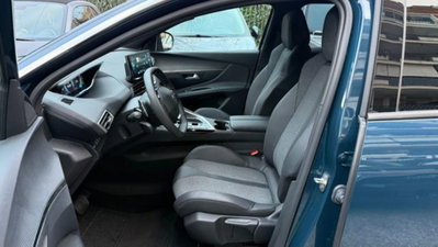 Peugeot 3008 Hybrid 225 e-EAT8 GT (14)