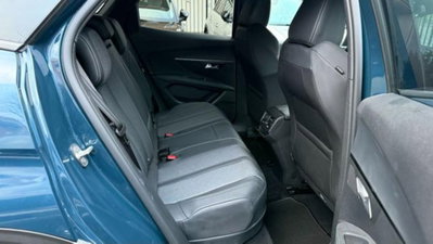 Peugeot 3008 Hybrid 225 e-EAT8 GT (16)