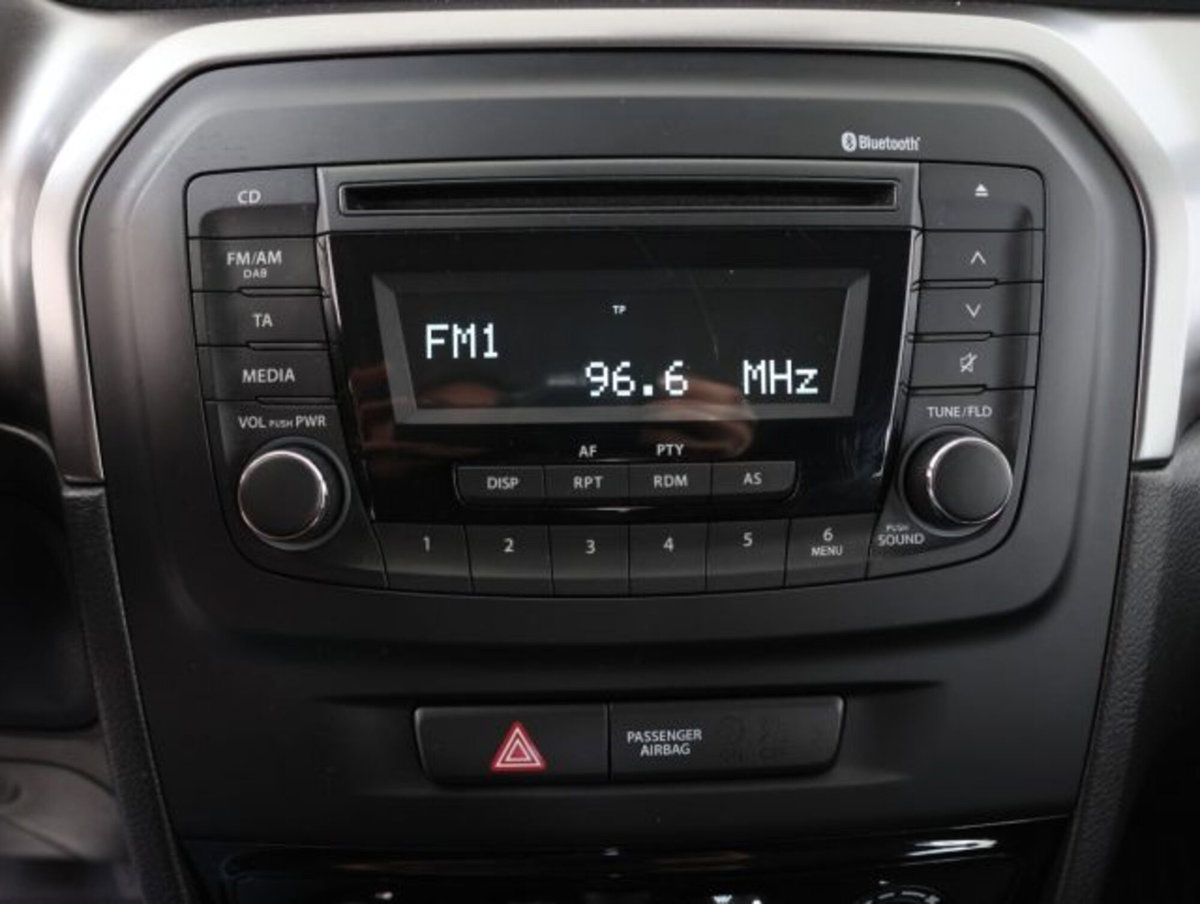 Suzuki Vitara 1.4 Hybrid Starview (15)