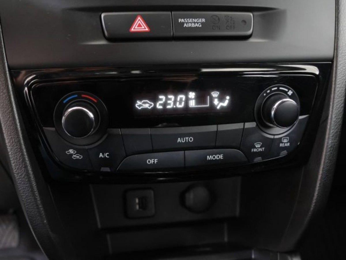 Suzuki Vitara 1.4 Hybrid Starview (16)