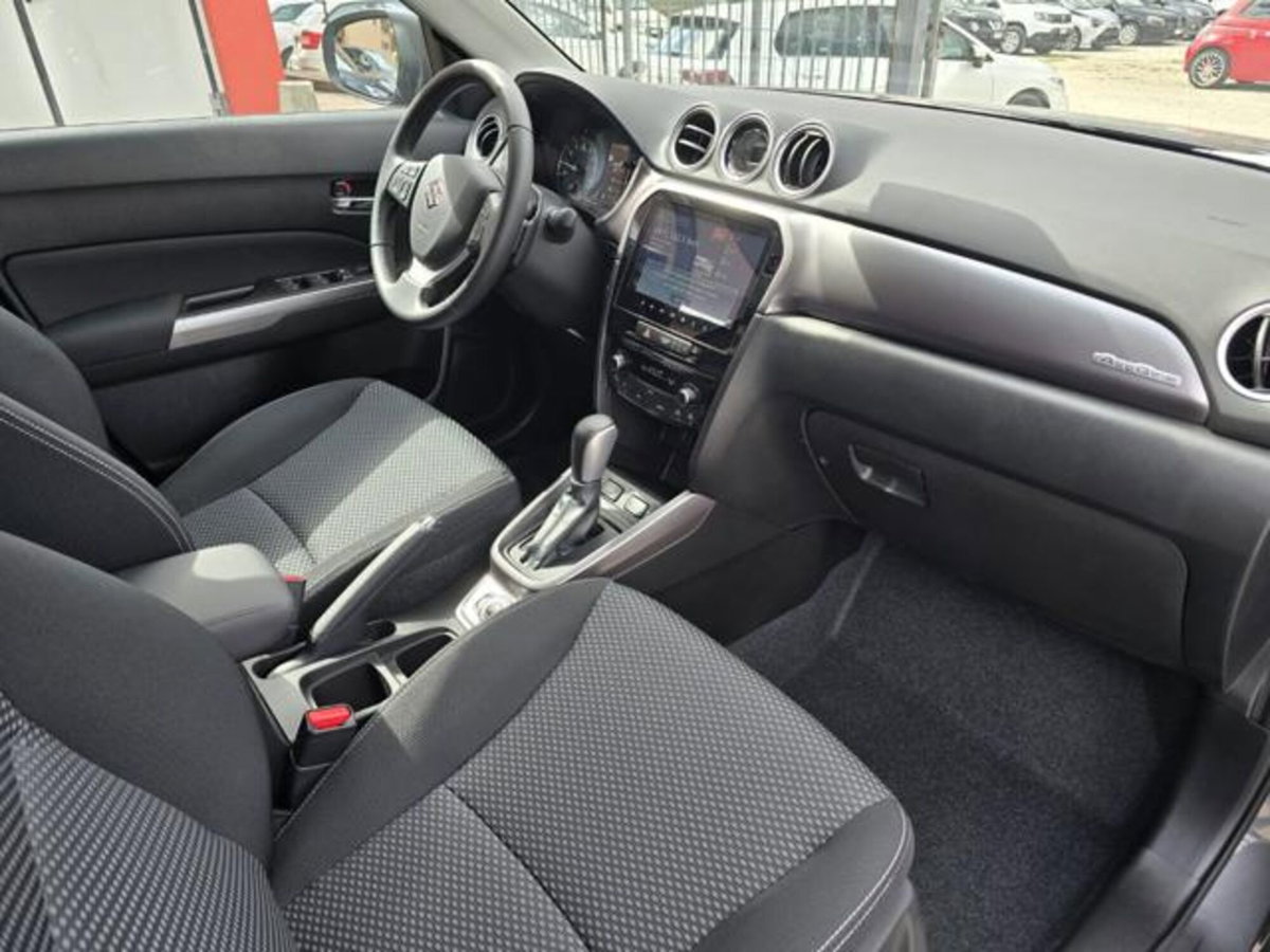 Suzuki Vitara 1.4 Hybrid Starview (11)