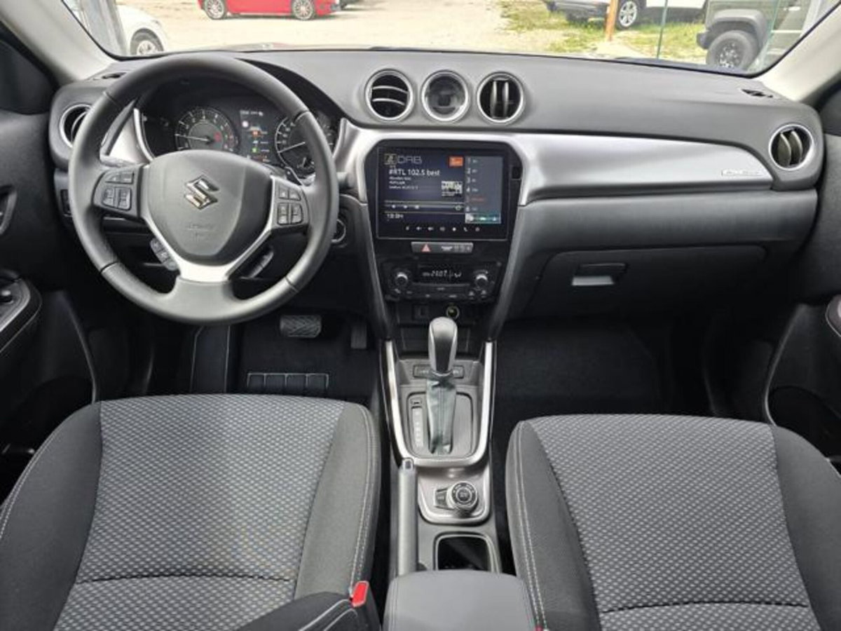 Suzuki Vitara 1.4 Hybrid Starview (12)