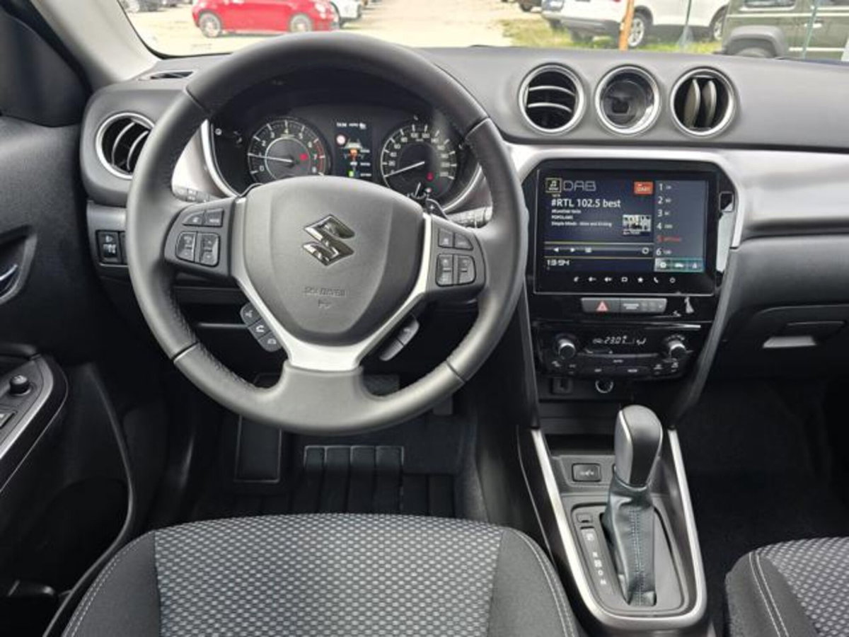 Suzuki Vitara 1.4 Hybrid Starview (15)