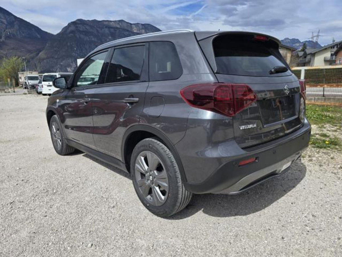 Suzuki Vitara 1.4 Hybrid Starview (4)
