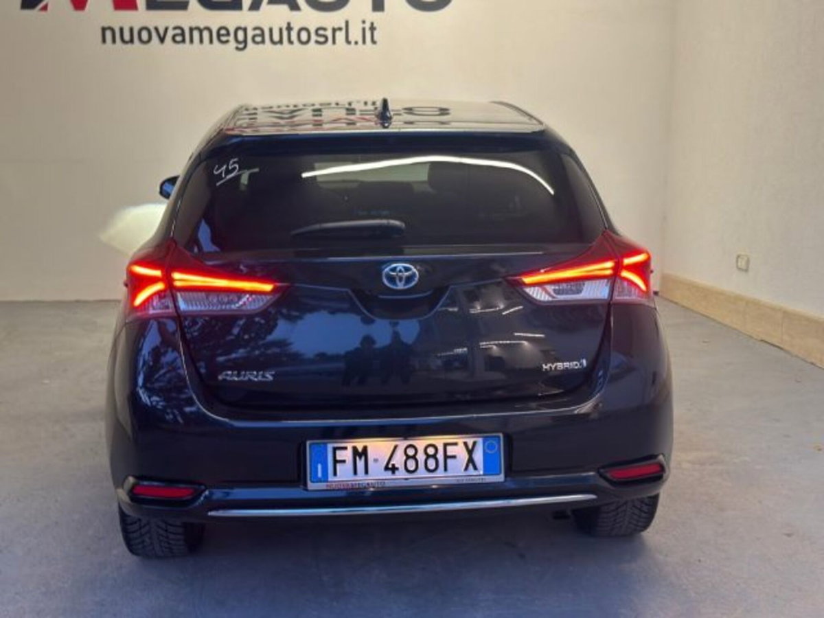 Toyota Auris 1.8 Hybrid Lounge (19)