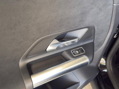 Mercedes-Benz GLA SUV 200 d AMG Line Premium Plus 4matic auto (17)