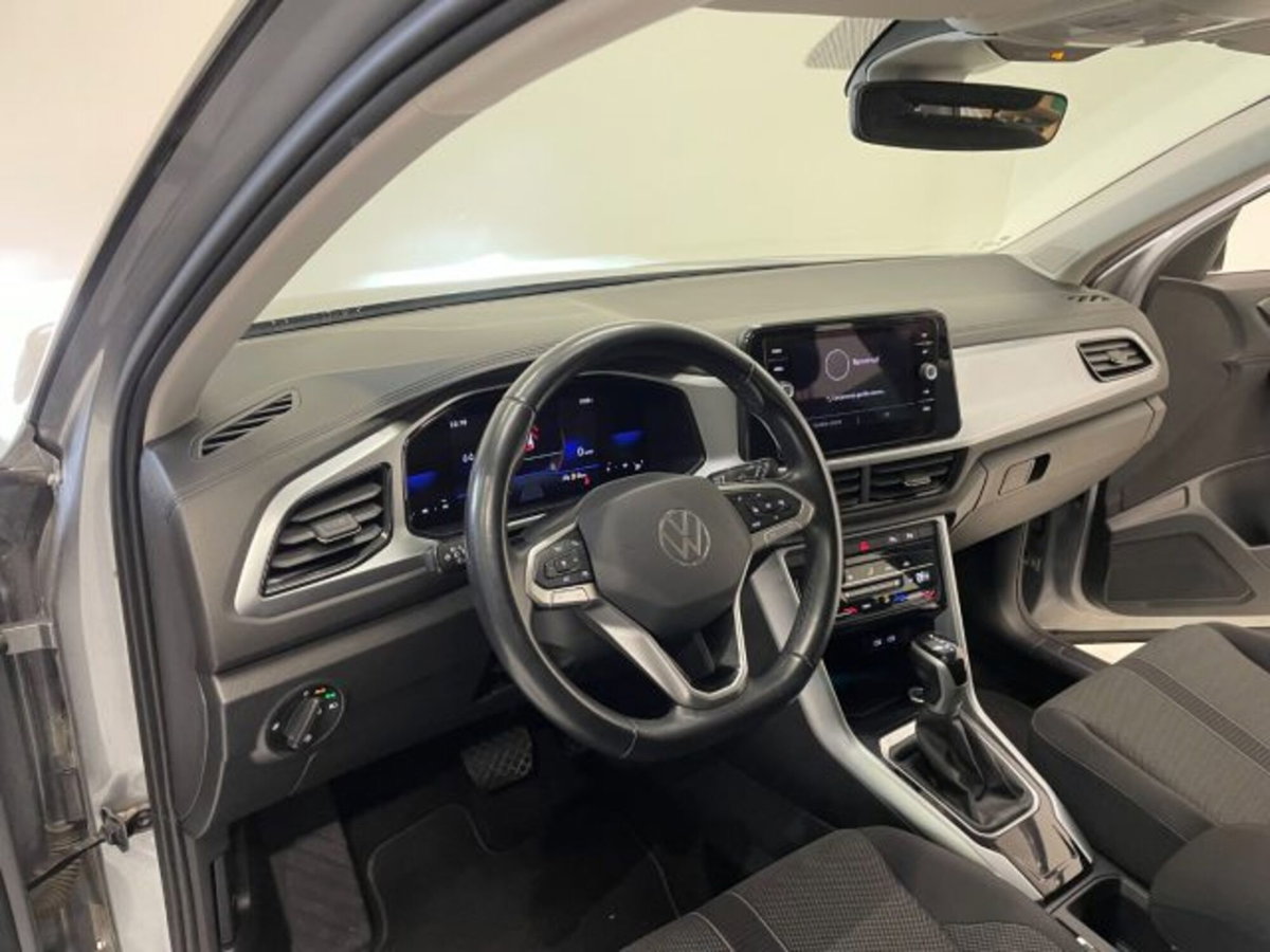 Volkswagen T-Roc 1.5 tsi Life dsg (15)