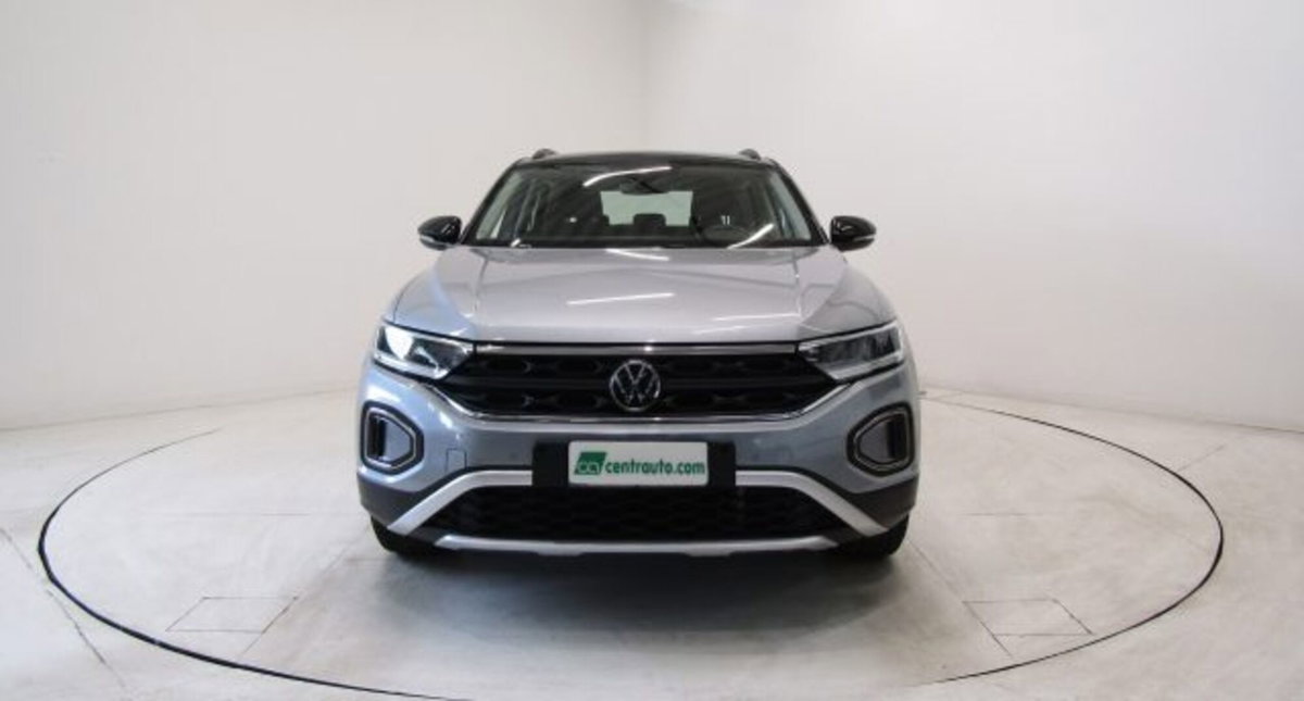 Volkswagen T-Roc 1.5 tsi Life dsg (2)