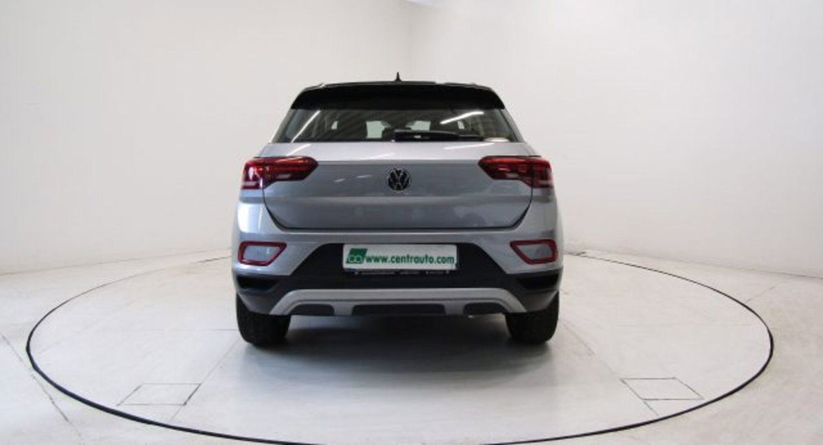 Volkswagen T-Roc 1.5 tsi Life dsg (4)