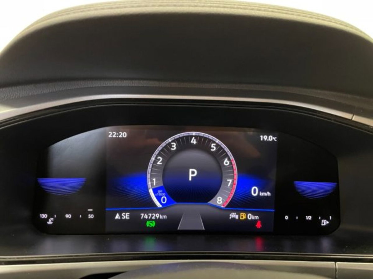 Volkswagen T-Roc 1.5 tsi Life dsg (5)