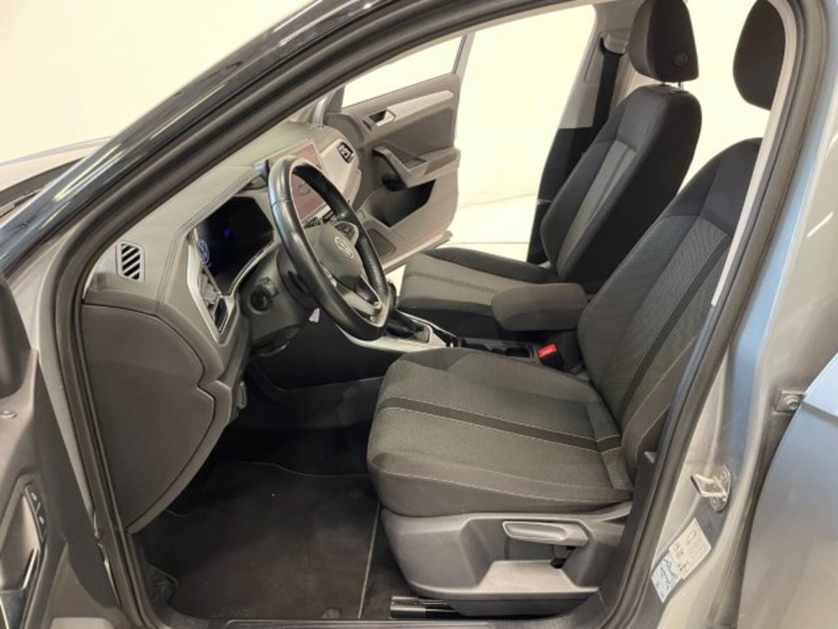 Volkswagen T-Roc 1.5 tsi Life dsg (6)