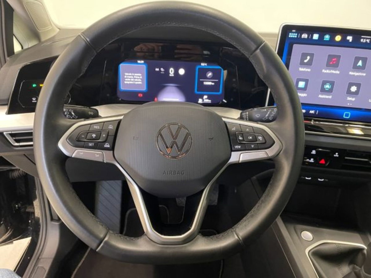 Volkswagen Golf 2.0 tdi Life 115cv (16)