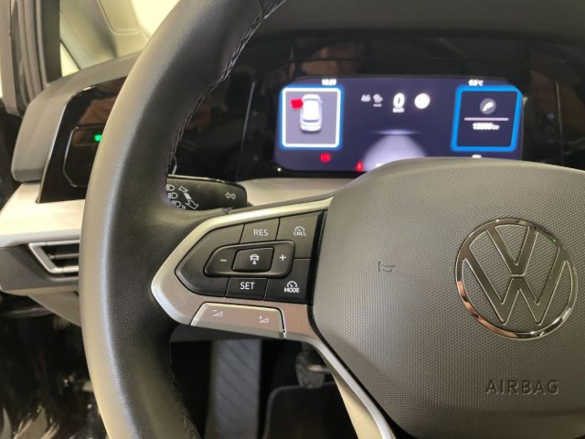 Volkswagen Golf 2.0 tdi Life 115cv (17)