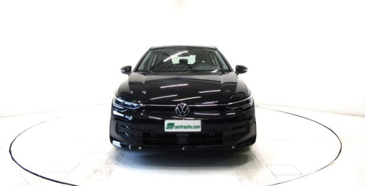 Volkswagen Golf 2.0 tdi Life 115cv (2)