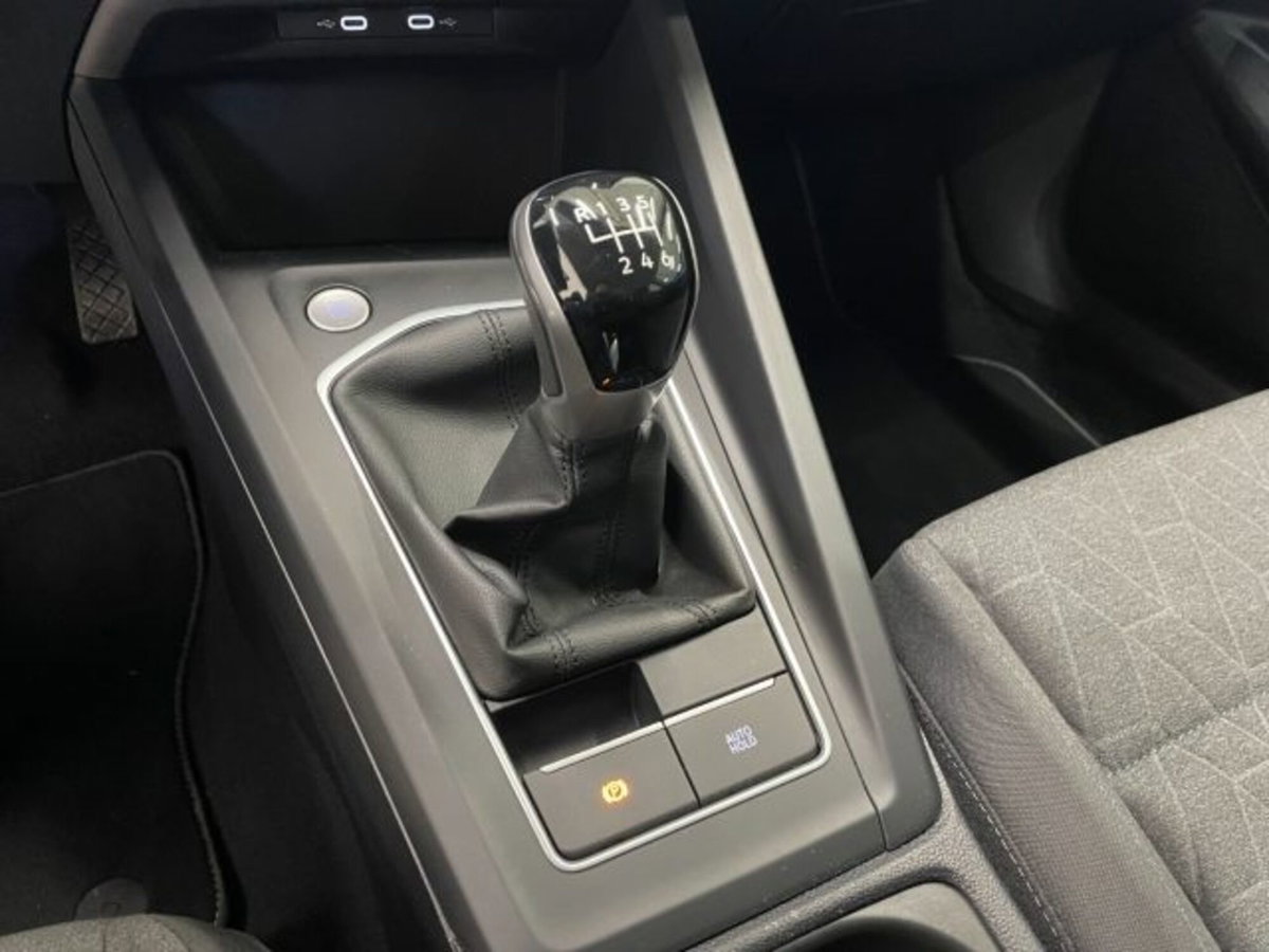Volkswagen Golf 2.0 tdi Life 115cv (8)