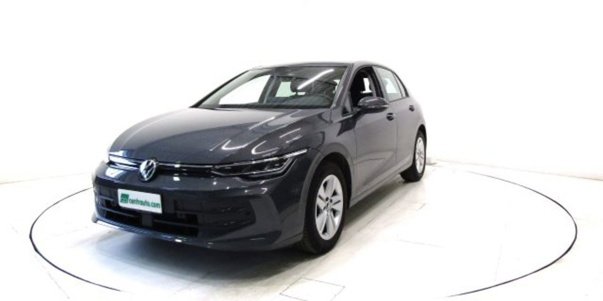 Volkswagen Golf 2.0 tdi Life 115cv (3)