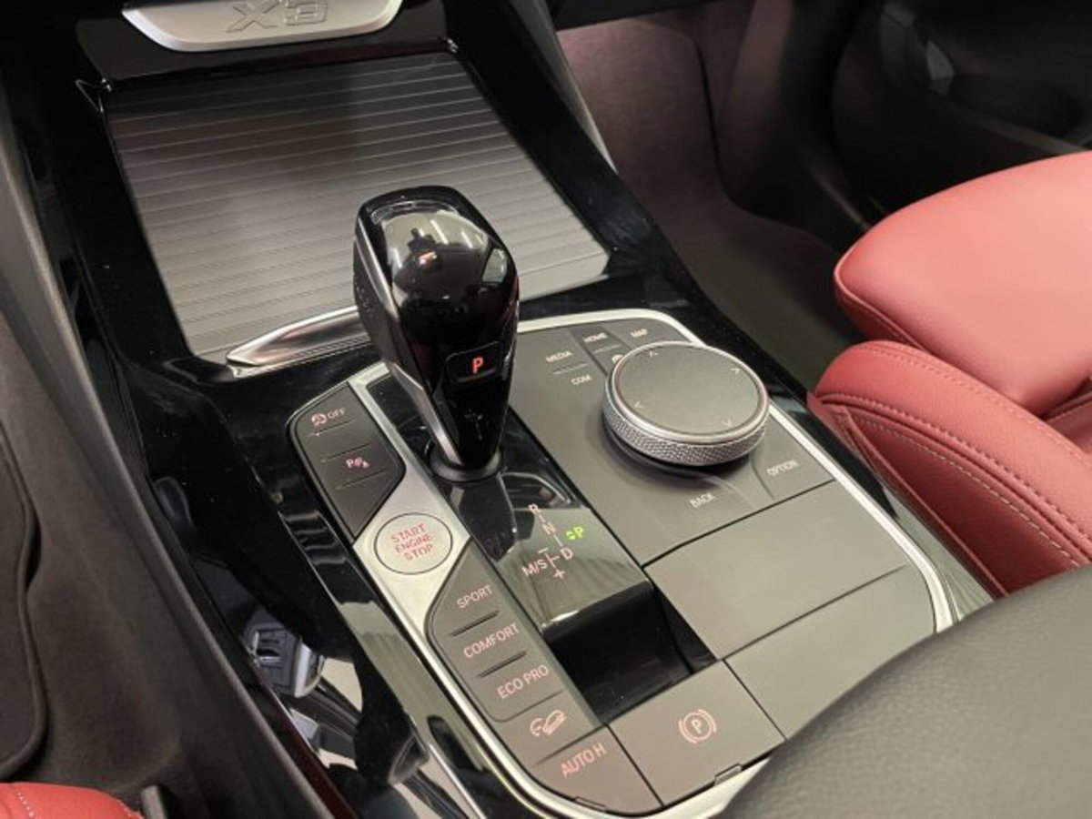 BMW X3 xdrive20d mhev 48V auto (10)
