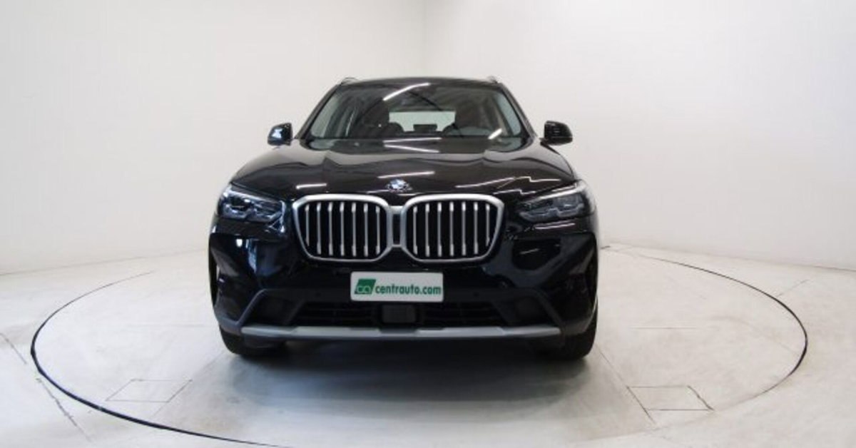 BMW X3 xdrive20d mhev 48V auto (2)