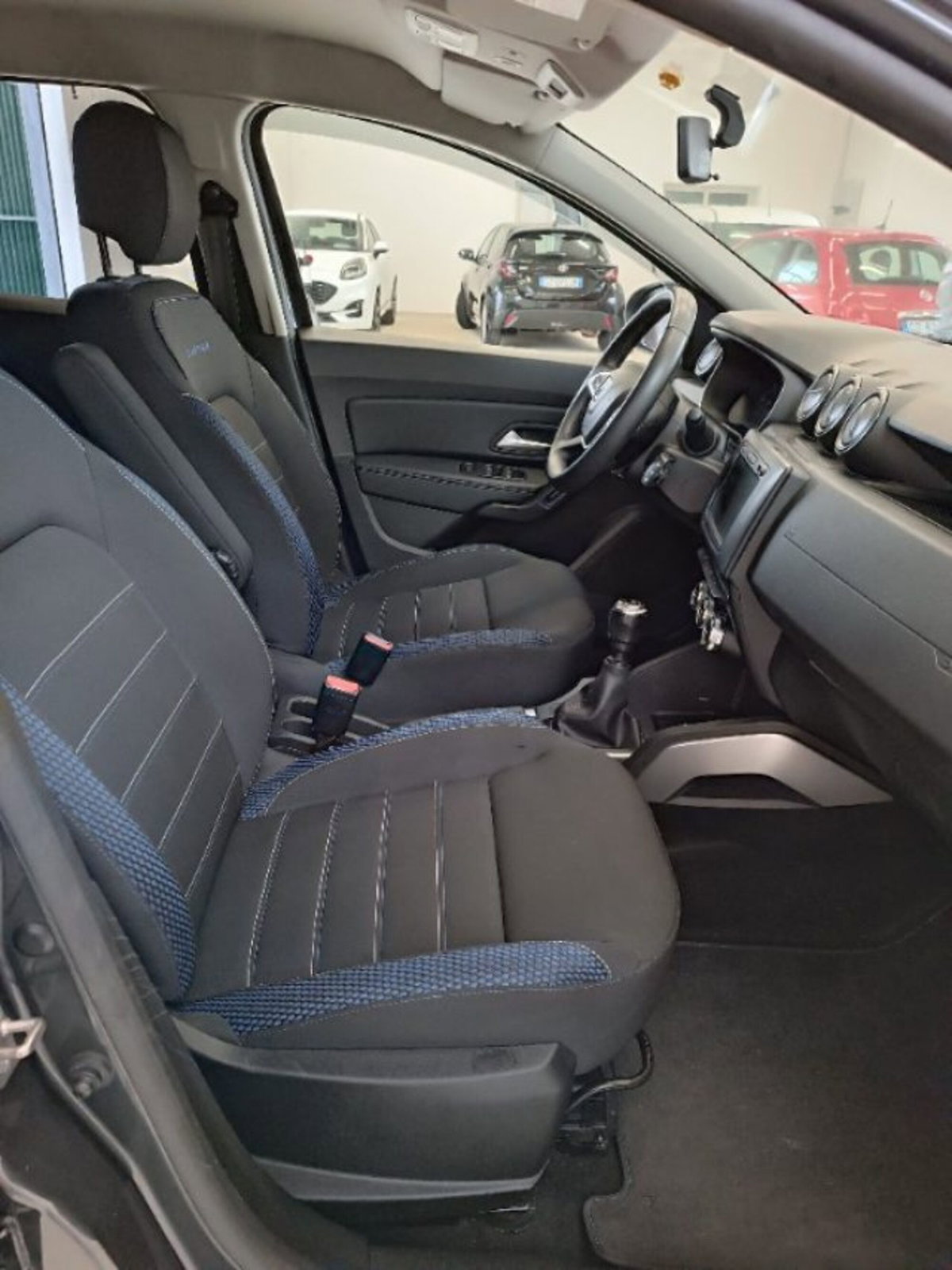 Dacia Duster 1.5 Blue dCi 8V 115 CV 4x2 Essential (11)