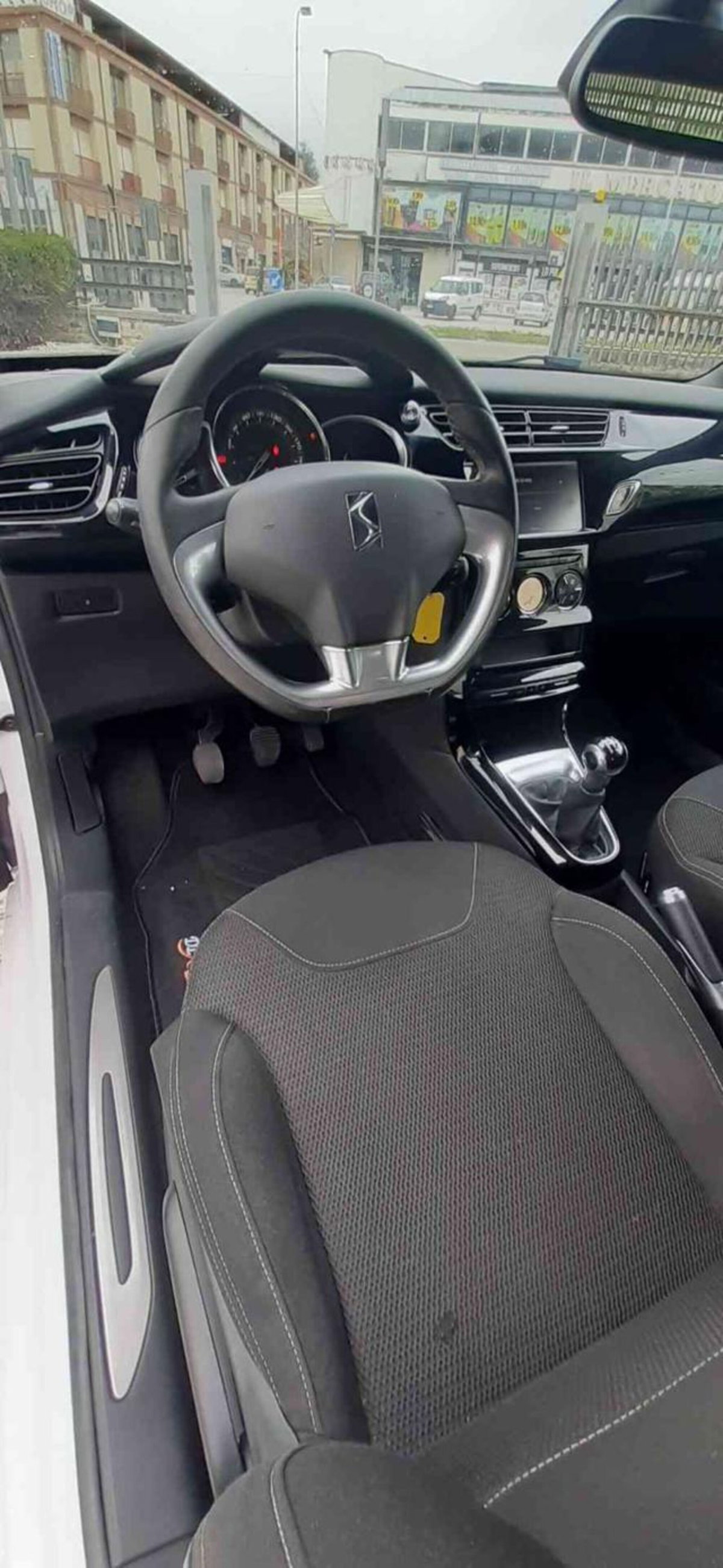 Ds DS 3 Coupé DS 3 BlueHDi 75 Chic (18)