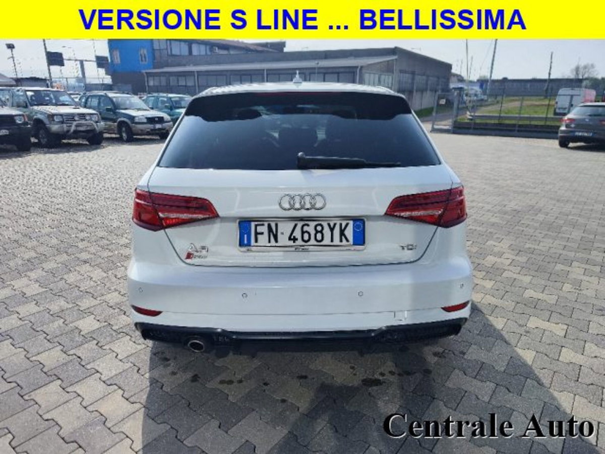 Audi A3 Sportback 1.6 TDI 116 CV S tronic Sport (19)