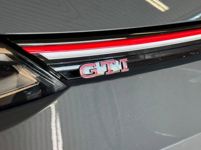 Volkswagen Golf 2.0 tsi GTI MT Ultimate 245cv (16)