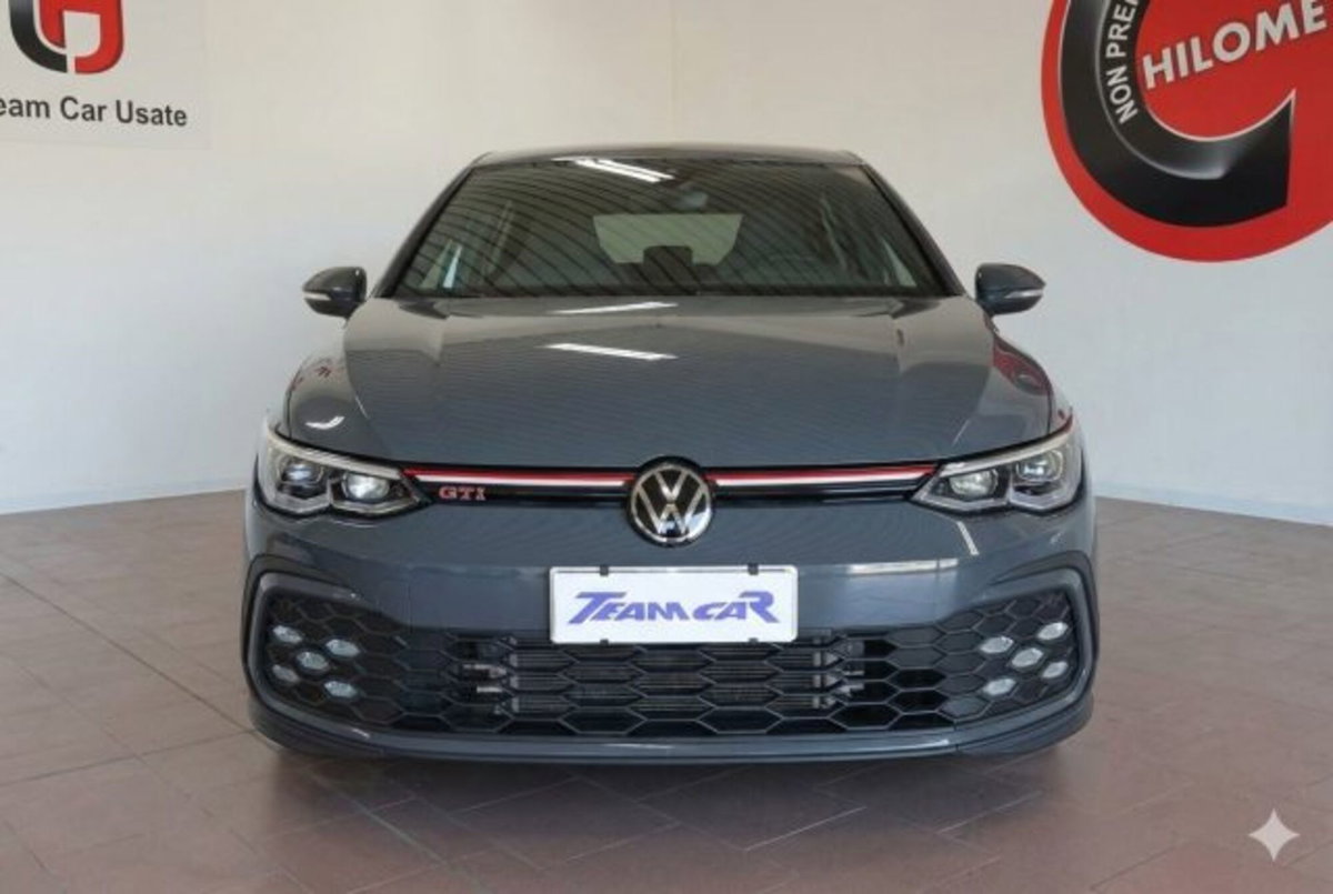 Volkswagen Golf 2.0 tsi GTI MT Ultimate 245cv (2)