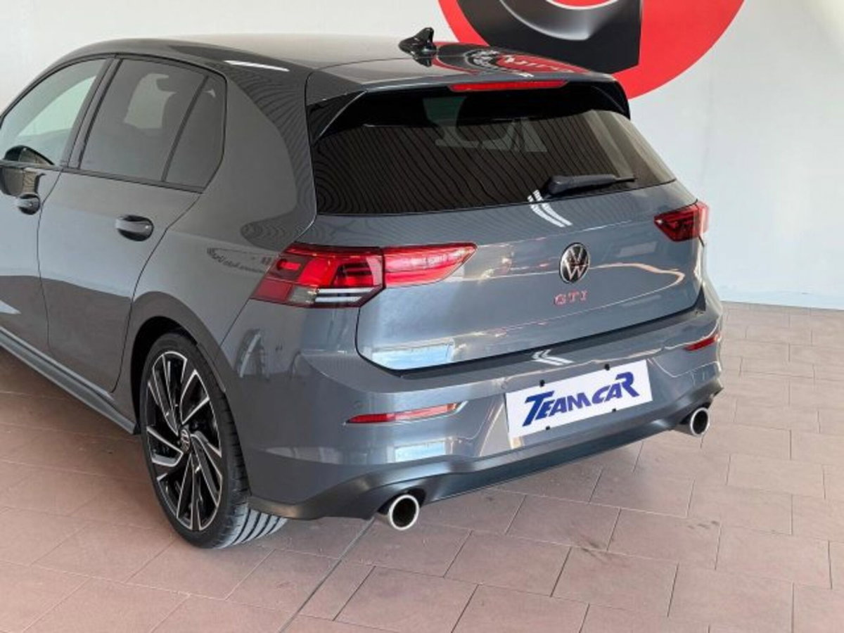 Volkswagen Golf 2.0 tsi GTI MT Ultimate 245cv (20)