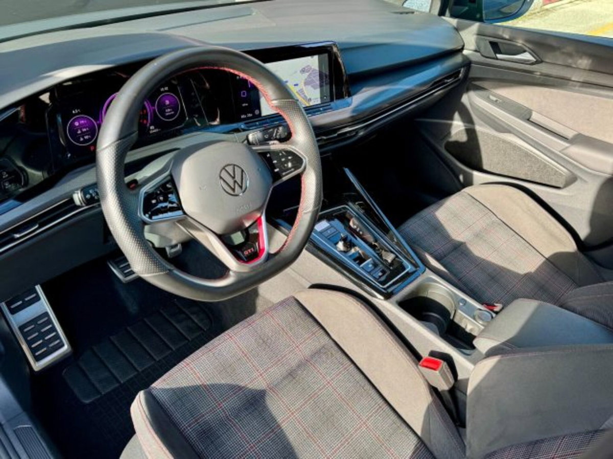 Volkswagen Golf 2.0 tsi GTI MT Ultimate 245cv (6)