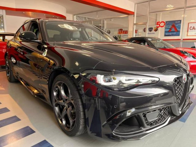 Alfa Romeo Giulia 2.9 T V6 AT8 Quadrifoglio