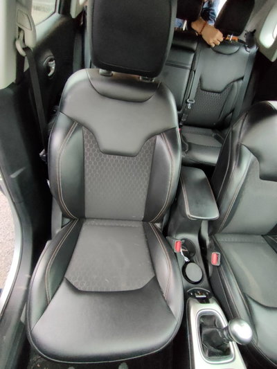Jeep Compass 1.6 Multijet II 2WD Longitude (20)