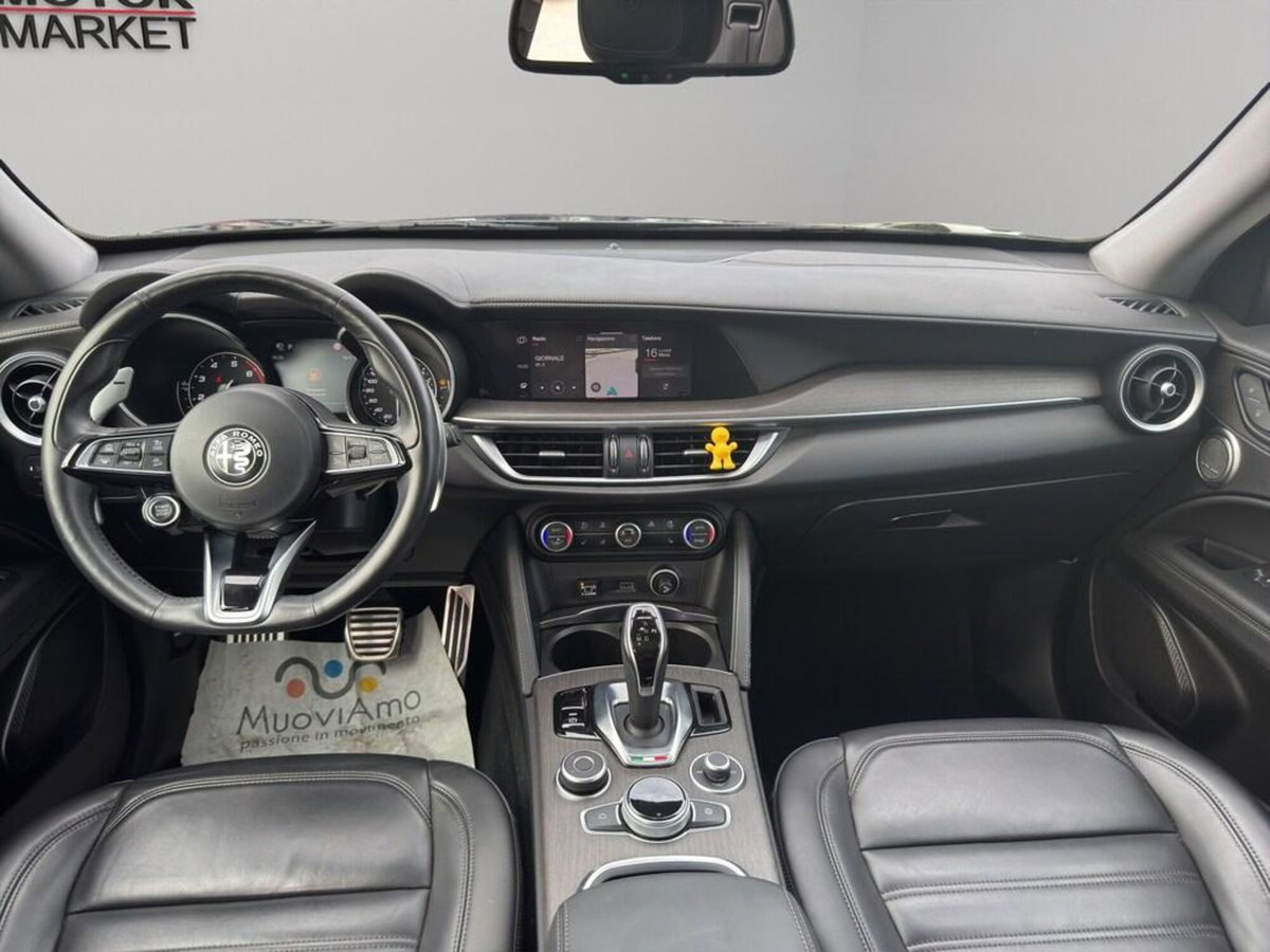 Alfa Romeo Stelvio Stelvio 2.0 Turbo 280 CV AT8 Q4 Ti (14)
