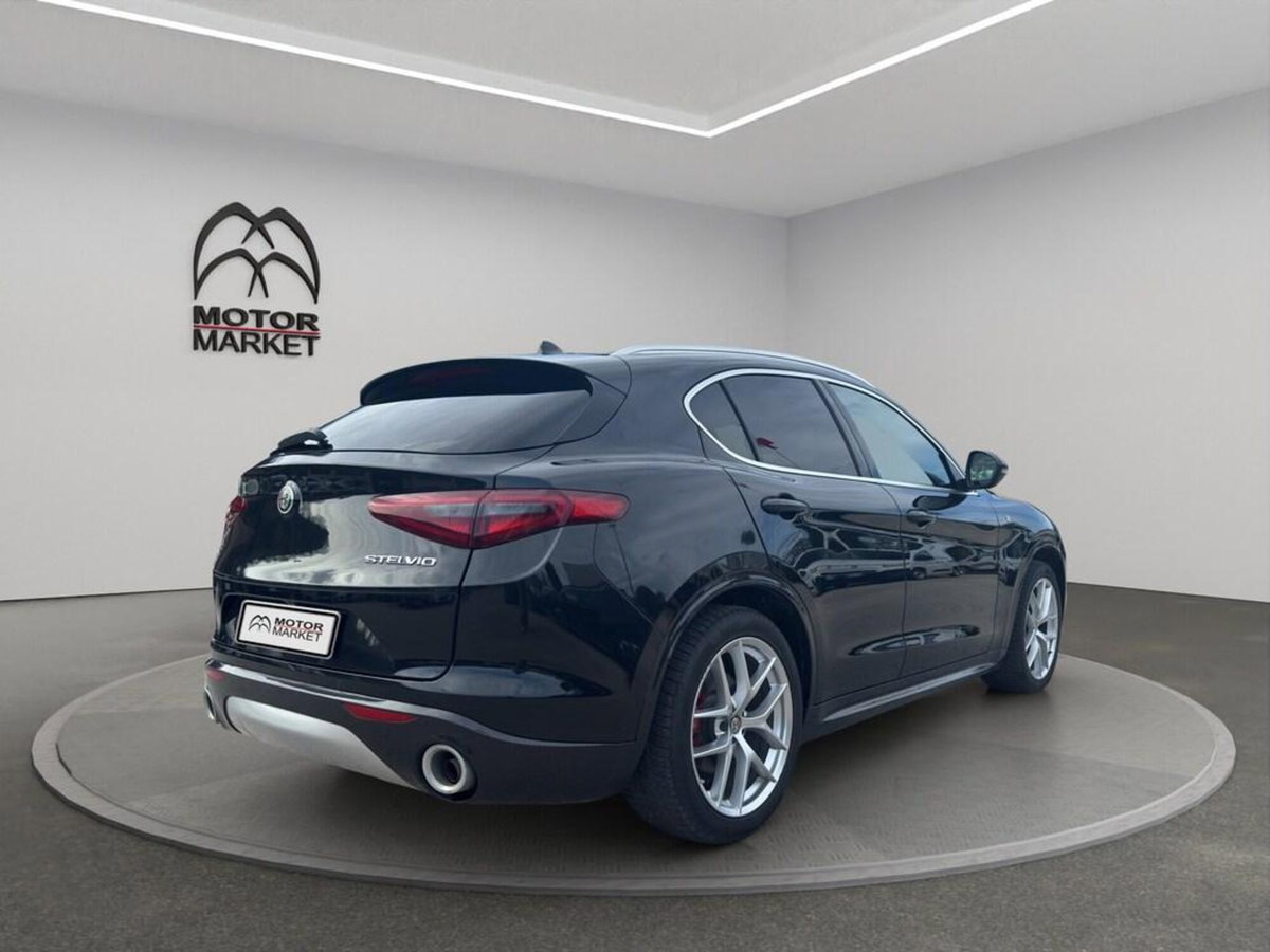 Alfa Romeo Stelvio Stelvio 2.0 Turbo 280 CV AT8 Q4 Ti (7)