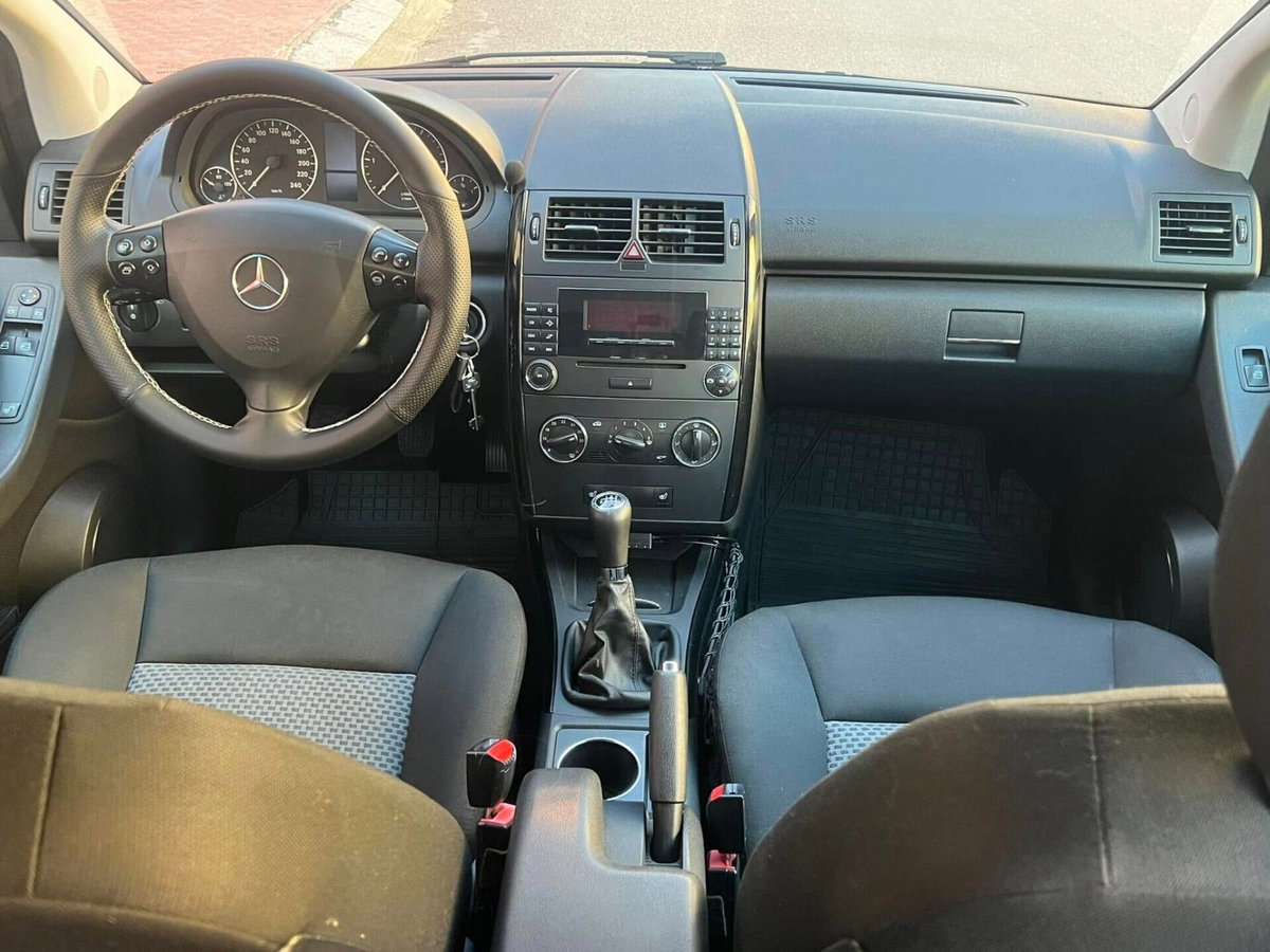 Mercedes-Benz Classe A 180 CDI Classic (14)
