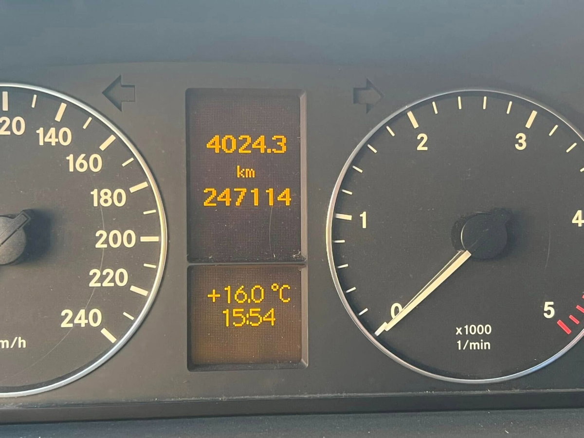 Mercedes-Benz Classe A 180 CDI Classic (17)