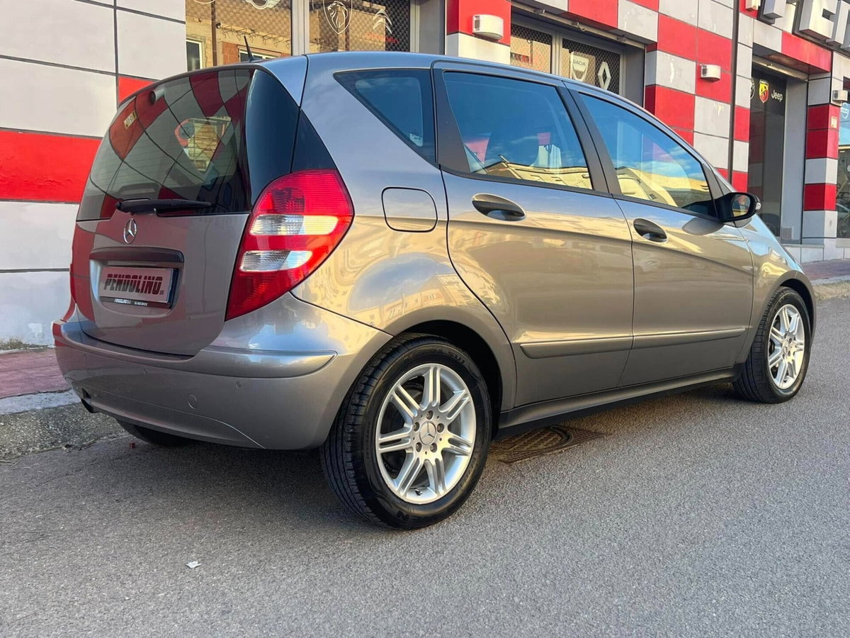 Mercedes-Benz Classe A 180 CDI Classic (4)