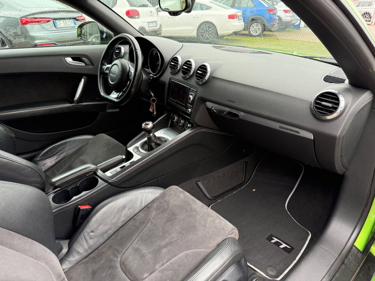 Audi TT Cabrio 2.0 TFSI quattro S tronic S line (17)