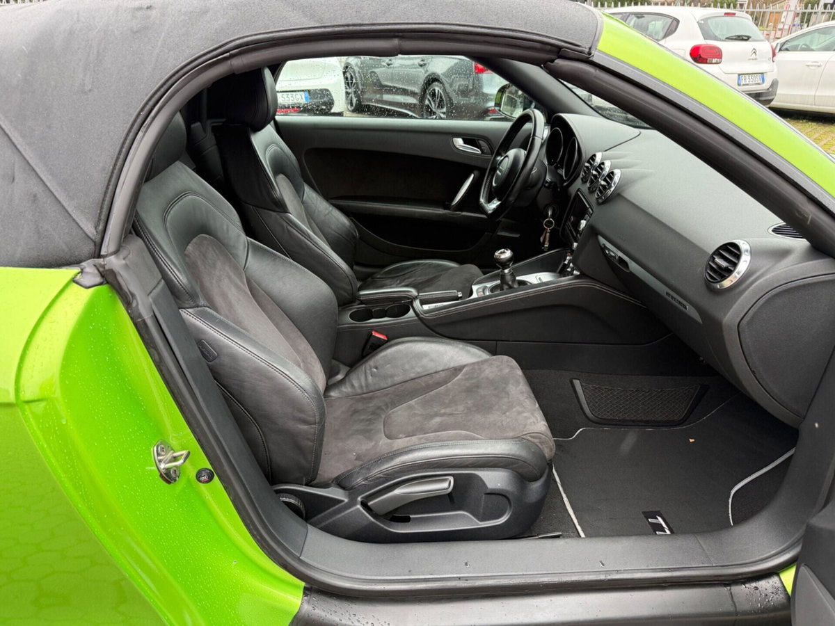 Audi TT Cabrio 2.0 TFSI quattro S tronic S line (18)