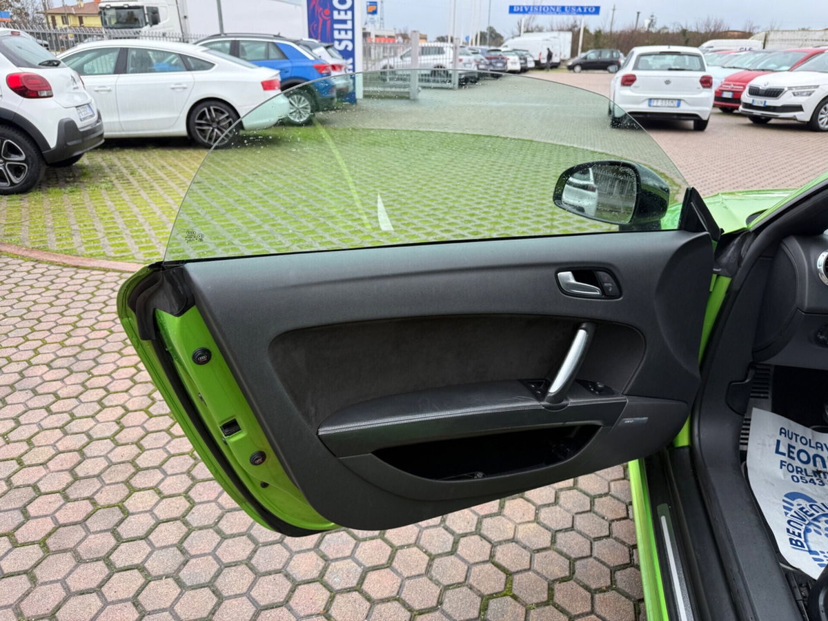 Audi TT Cabrio 2.0 TFSI quattro S tronic S line (19)