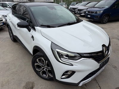 Renault Captur Blue dCi 115 CV EDC Intens usata