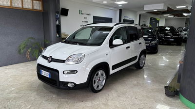 Fiat Panda 1.0 FireFly S&S Hybrid City Cross usata