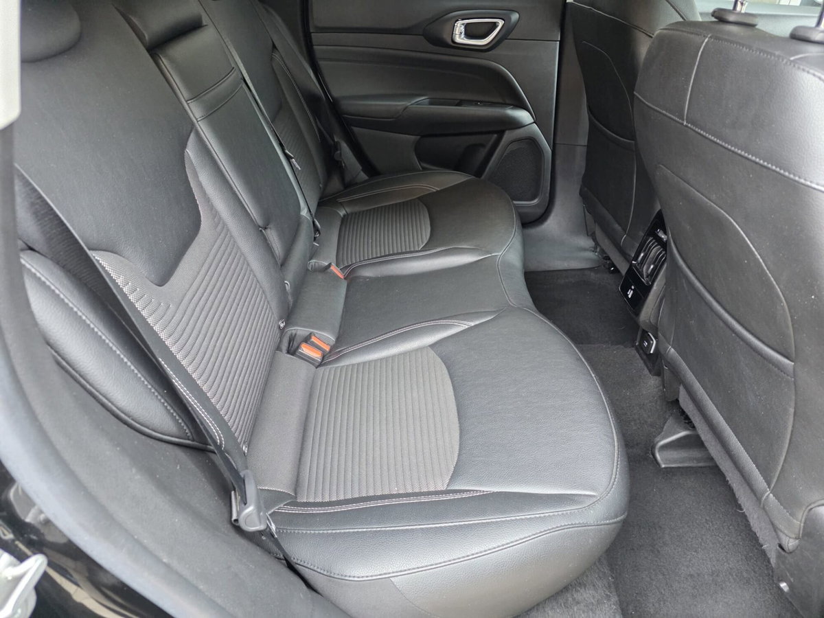 Jeep Compass 1.6 Multijet II 2WD Limited (13)