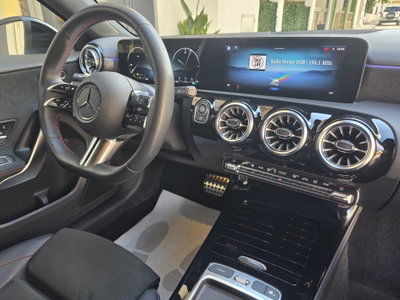 Mercedes-Benz Classe A 180 d Automatic Premium (16)
