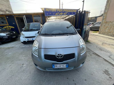 Toyota Yaris 1.3 5 porte Sol usata