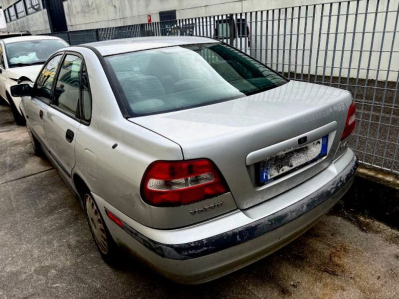 Volvo S40 1.6 16V cat