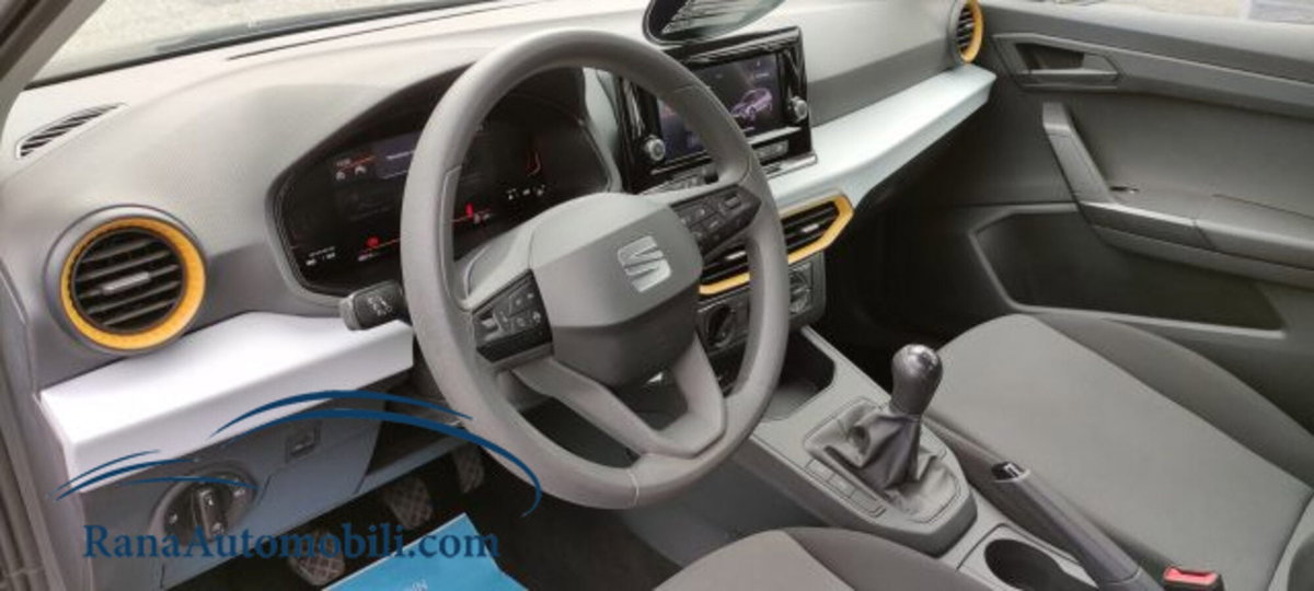 SEAT Arona 1.0 EcoTSI Reference (4)