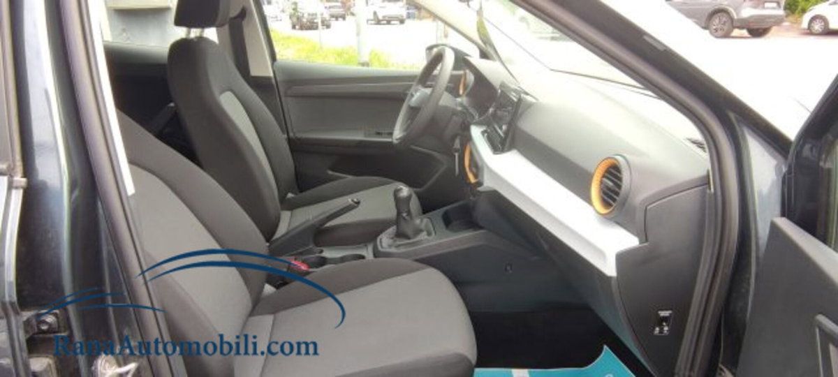 SEAT Arona 1.0 EcoTSI Reference (9)